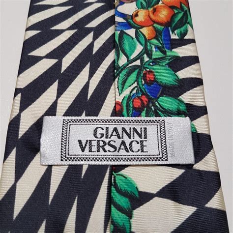 cravatta versace sta ebay|Cravatta Versace Made Italiy Originale Vintage seta silk  .